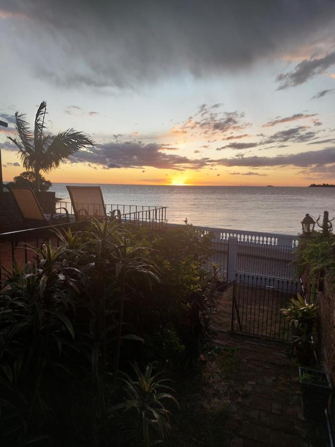 コロニア・デル・サクラメント Terraza Sacramento - Atardecer En El Barrio Historicoヴィラ エクステリア 写真